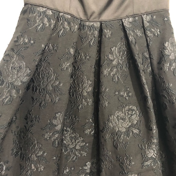 Black skater dress - Picture 3 of 7